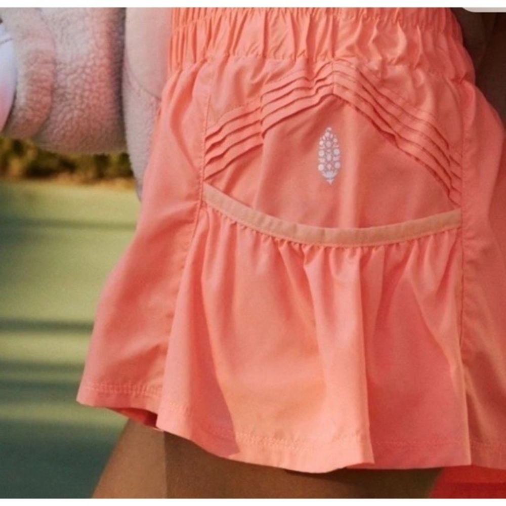 Free People Women Small FP Movement Get Your Flirt On Orange Pull On Shorts - Picture 4 of 16
